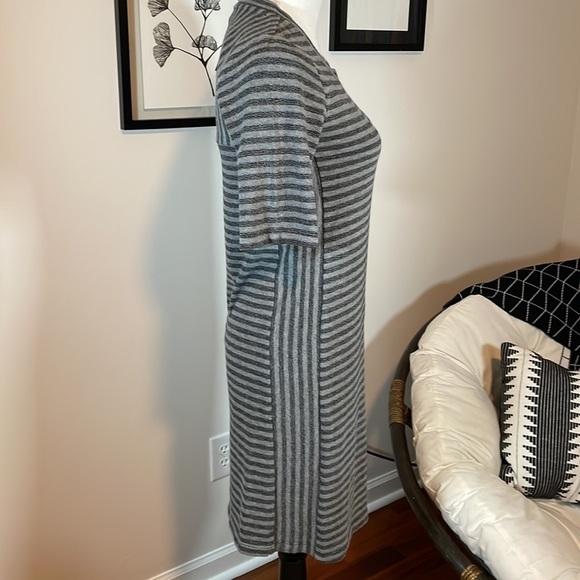 🤩3 for $30 Bundle Deal🤩
NWT Paraphrase bodycon dress - Picture 3 of 8